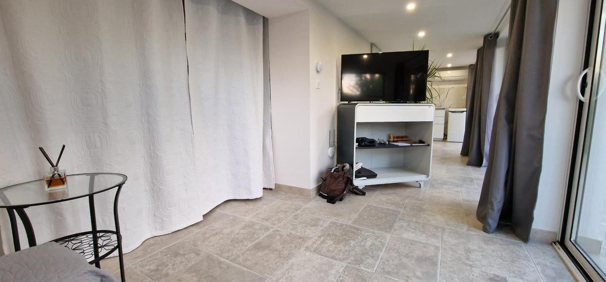 Terre De Lumiere 2. Apartment Nyons Exterior photo